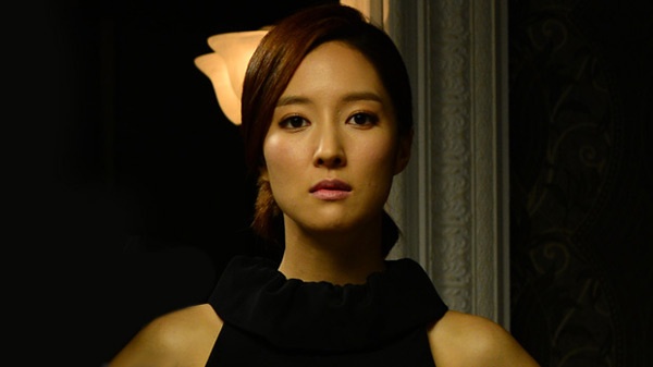 Và sắc lạnh với vai Hee Soo trong phim Đoạt tình.