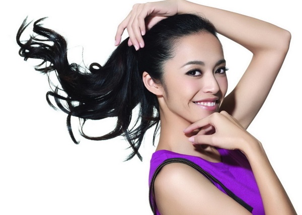 Nữ diễn viên của bộ phim truyền hình Võ lâm ngoại truyền luôn cuốn hút người đối diện với chiếc miệng hào phóng của mình. Miệng rộng đối với phụ nữ là một nhược điểm nhưng khi gắn lên gương mặt của Diêu Thần, nó phát huy hết sự hấp dẫn mỗi khi cô cười.