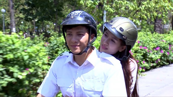 Nguyễn Nhung và Dương Hoàng Anh trong phim Săn vàng.