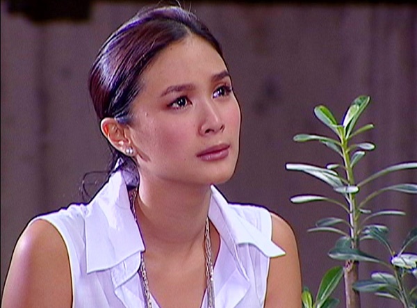 Heart Evangelista vào vai Ayra trong Trò chơi ái tình.