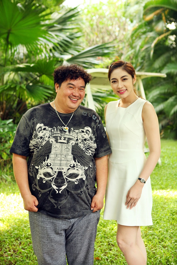 Hoa hậu Đặng Thu Thảo và nghệ sĩ Hoàng Mập.