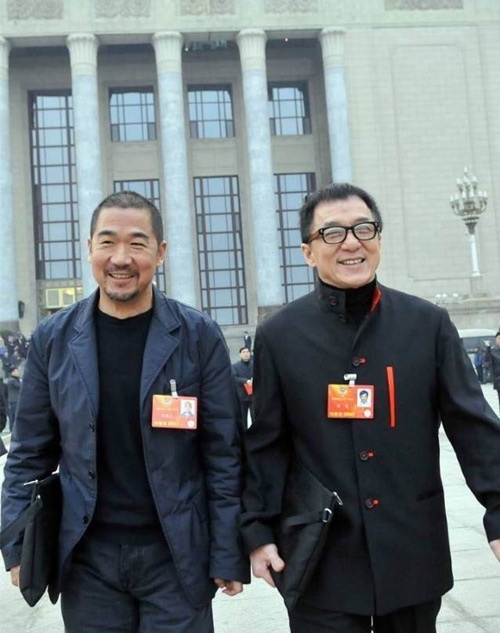 Nụ cười của 2 ông bố nổi tiếng Trương Quốc Lập và Thành Long đã tắt khi con trai họ - 