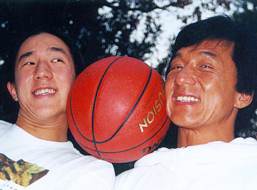 Nhung dua con hu hong cua dan sao Hoa ngu hinh anh