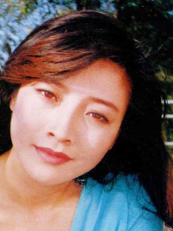 Chu Khiết qua đời vì ma túy khi mới 25 tuổi đời.