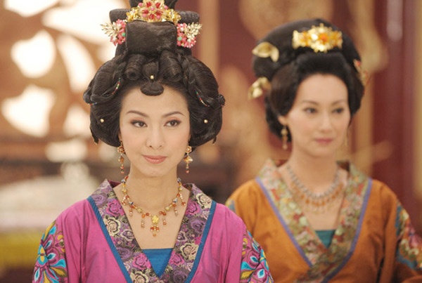 Mễ Tuyết trong phim Cung tâm kế.