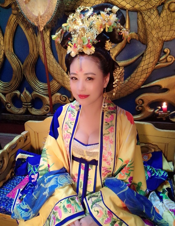 Châu Hải Mỵ trong phim Bát trận đồ.