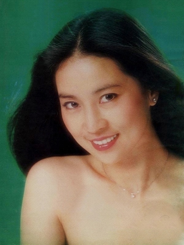 Lâm Phụng Kiều thời xuân sắc.