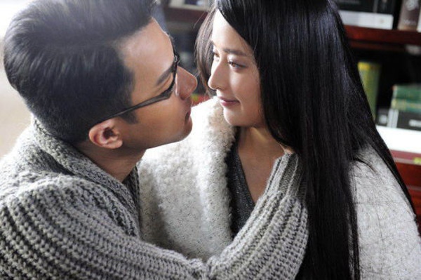 Lưu Khải Uy và Dĩnh Nhi trong phim Truy đuổi ái tình.