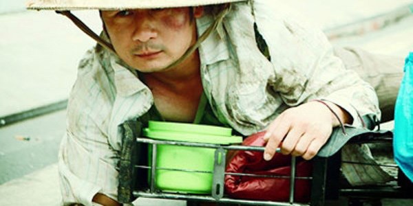 Ca sĩ Bằng Kiều trong phim Sơn đẹp trai.