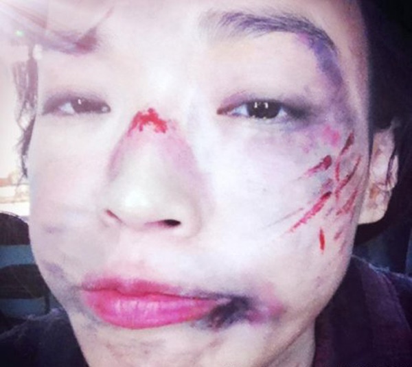 Mỹ nhân không sợ mất hình tượng nên khoe tấm ảnh đã hóa trang cho một cảnh quay bị đánh đập