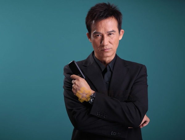 Nhìn tổng thể, Lý Tử Hùng có gương mặt hiền lành, dễ gần. Tuy nhiên, khi vào những nhân vật phản diện, ánh mắt của anh trở nên đầy sát khí. Trên màn ảnh nhỏ TVB, Lý Tử Hùng tạo ấn tượng qua rất nhiều vai ác, đáng chú ý có Triệu Mục trong Cỗ máy thời gian, Vũ Văn Hóa Cập trong Song long đại Đường… hay gần đây là thừa tướng xảo quyệt Kim Sủng trong Truyền thuyết truy ngư, gã tỷ phú nham hiểm Dĩ Khanh trong Người trung gian.