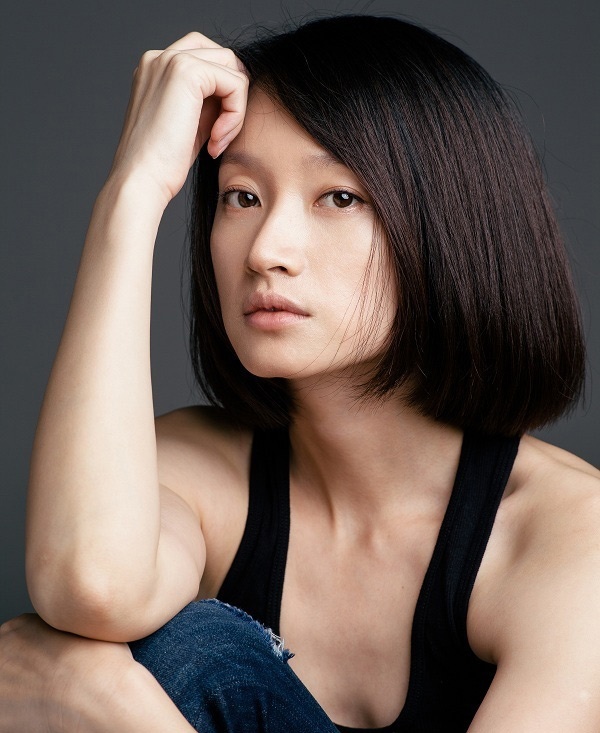 Năm 2007, khi đến tham dự bữa tiệc đóng máy bộ phim điện ảnh Tây can đạo, nữ diễn viên Thẩm Giai Ni bất ngờ khóc lóc, tố cáo đã bị đạo diễn Lý Kế Hiền xông vào phòng đòi 