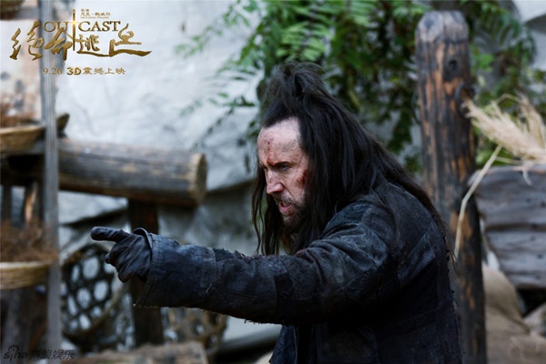 Tài tử Mỹ Nicolas Cage có một vai đầy hoang dã.