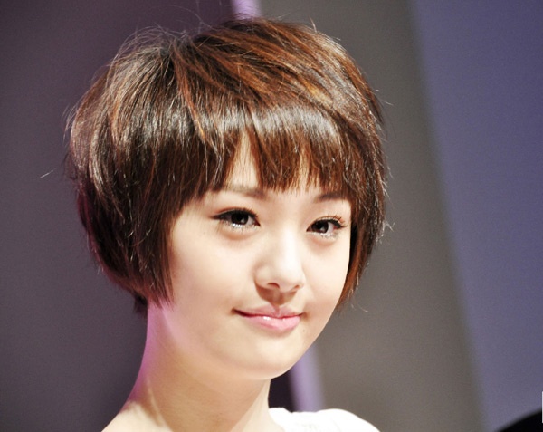 Vẻ đẹp trong ngần, thánh thiện của Trịnh Sảng đã mang về 420.911 phiếu, xếp vị trí thứ 8. Mỹ nhân sinh năm 1991 này nổi lên từ bộ phim truyền hình thần tượng Cùng xem mưa sao băng, sau đó liên tục đảm nhận những vai quan trọng trong Vó Tắc Thiên bí sử, Thái Bình công chúa bí sử, Cổ kiếm kỳ đàm…