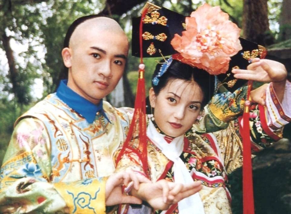 'Hoan Chau cach cach' bi chi trich bop meo lich su hinh anh