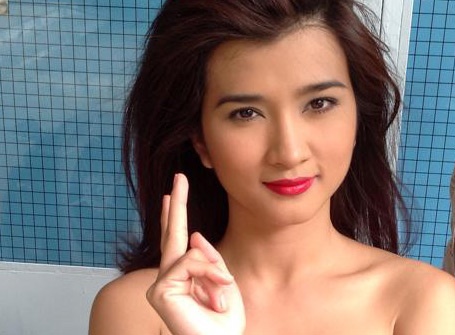 Kim Tuyen vo mong hoa hau trong phim moi hinh anh