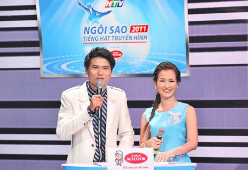 Dẫn chung với nhau lần đầu tiên là cuôc thi Ngôi sao Tiếng hát truyền hình năm 2011, sau đó được HTV tiếp tục bắt cặp qua hàng loạt những chương trình khác như Nốt son ở lại, Câu lạc nộ Tiếng hát truyền hình, Dấu ấn âm nhạc… và gần đây nhất là Nhịp cầu âm nhạc (phát sóng lúc 21h chủ nhật tuần cuối cùng của tháng). Cả 2 luôn tung hứng một cách ăn ý và nhịp nhàng trong tất cả những chương trình.