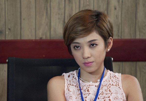Nữ MC xinh đẹp Yumi Dương đã được đạo diễn Dũng Nghệ khen hết lời khi đảm nhận vai Anh Thư.