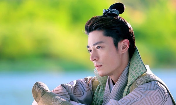 Là nam diễn viên Đài Loan thành công nhất trên màn ảnh nhỏ Đại lục, Hoắc Kiến Hoa đã “đánh bại” nhiều đồng nghiệp Trung Quốc để trở thành Lệnh Hồ Xung trong Tân Tiếu ngạo giang hồ, Lý Ca Tiếu trong Quái hiệp Nhất Chi Mai, Lưu Thiên Thành trong Khuynh thế hoàng phi… Tuy nhiên, diễn xuất của anh chỉ một màu nên những nhân vật này nhẹ nhàng trôi đi. Mãi đến khi xuất hiện với hình ảnh chàng Kim Nguyên Bảo vẻ ngoài cao ngạo nhưng lại có trái tim mềm yếu trong phim Kim ngọc lương duyên, Hoắc Kiến Hoa mới tìm lại được hấp lực của mình.