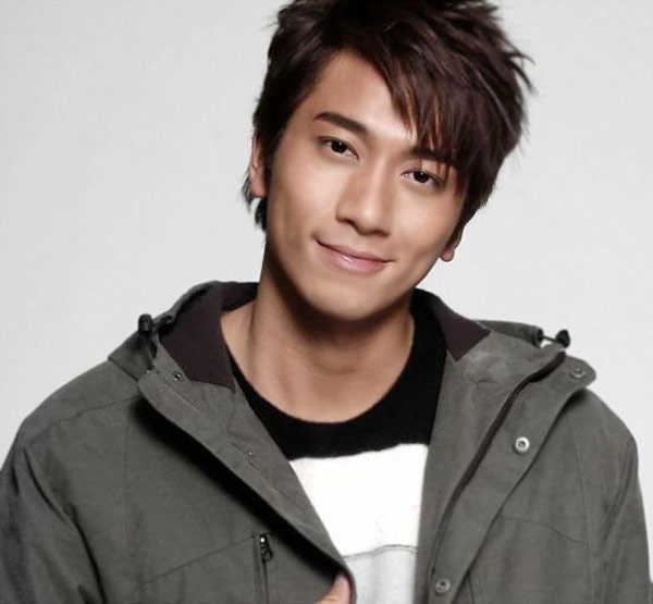 Tài tử TVB Ngô Trác Hy kể, anh từng nhiều lần bị người đồng tính quấy rối, một gã nhìn chăm chăm vào chỗ kín khi anh đi toilet, hay một người đàn ông đã bất ngờ bóp mạnh vào hạ bộ trong một buổi giao lưu với hàng ngàn fan hâm mộ.