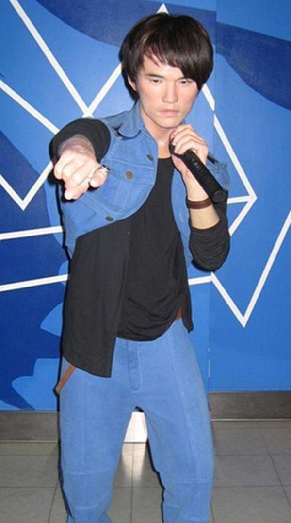 Nhiều người đã bật cười khi trông thấy bức tượng sáp này của Châu Kiệt Luân.