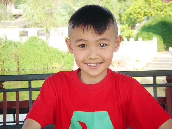 So với 2 đàn chú đàn anh Triệu Hân Bồi và Mạnh Ngạn Sâm, Miêu Nhã Ninh - Hồng Hài Nhi trong phiên bản Tây du ký 2011 có một gia tài nghệ thuật hoành tráng hơn với gần 30 vai diễn ở cả điện ảnh lẫn truyền hình.