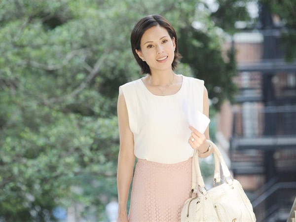 Sau gần 10 năm xa máy quay, năm 2013 Lý Nhược Đồng trở lại phim trường, tái ngộ khán giả TVB qua M Clucb - tác phẩm truyền hình quy tụ một dàn nữ diễn viên trung niên từng nổi tiếng như Giang Hân Yến, Diệp Uẩn Nghi, Lý Lệ Trân, Viên Khiết Doanh…