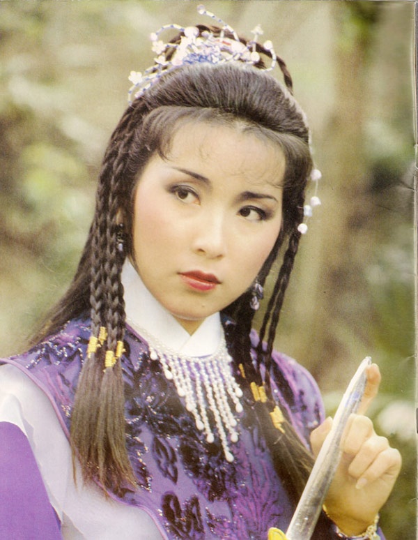 Mặc dù thất bại tại cuộc thi Hoa hậu Hong Kong năm 1979 nhưng Trần Tú Châu lại gặp nhiều thuận lợi khi phát triển sự nghiệp diễn xuất. Trên màn ảnh nhỏ TVB, cô được yêu thích qua các vai Nhậm Doanh Doang (phim Tiếu ngạo giang hồ 1984), Hạ Nghinh Xuân (phim Chung Vô Diệm), Hà Thiết Thủ (phim Bích huyết kiếm), Nam Lan (phim Tuyết sơn phi hồ)…