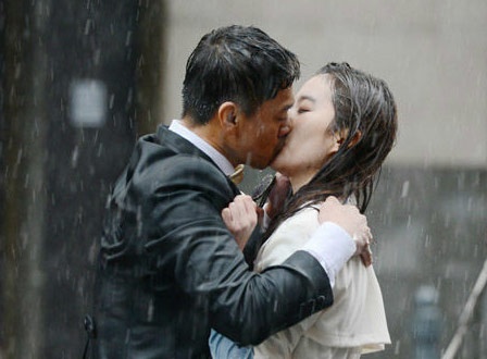 Nhung nu hon nong chay cua Luu Diec Phi hinh anh