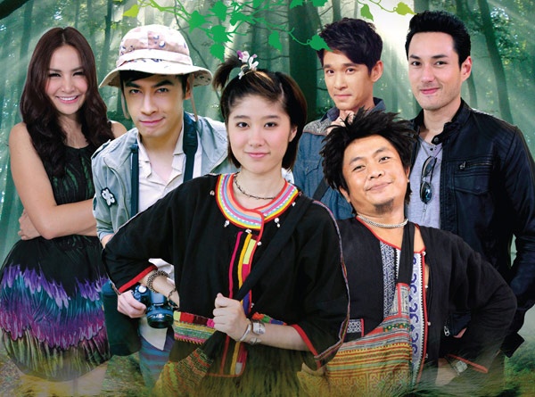 Với câu chuyện tình giữa cô sơn nữ trong sáng, đơn sơ và chàng trai thị thành lãng tử giàu có, bộ phim Mối tình nơi hoang dã phát sóng lúc 21h30 thứ hai đến thứ bảy từ 6/11 trên Let’s Viet.