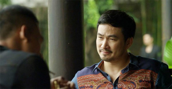 Chi Bảo: Vai Anh lớn, người lớn tuổi nhất dàn trai đẹp xuất hiện quanh Hương Ga. Nguy hiểm, khó lường nhưng vẫn tạo được ấn tượng với người gặp ngay từ cái nhìn đầu tiên bởi nét đẹp phong độ, đầy thu hút của một doanh nhân thành đạt.