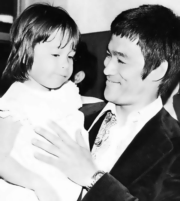 Lý Hương Ngưng và cha, huyền thoại võ thuật Lý Tiểu Long.