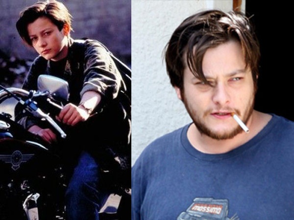 Chàng nhóc 10 tuổi John Connor với gương mặt đẹp trai trong bộ phim bom tấn Terminator 2: Judgment Day (1990), từng được đánh giá “lấn lướt” cả 2 diễn viên chính Arnold Schwarzenegger và Linda Hamilton. Thế nhưng sau 24 năm, anh đã trở thành một gã mập 36 tuổi có ngoại hình bê bối.