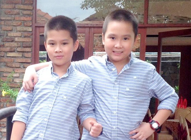 Cap dien vien nhi song sinh tren man anh Viet hinh anh