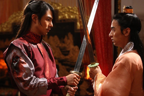 Năm 2008, màn ảnh Hàn cùng lúc cho ra đời 3 tác phẩm có đề tài đồng tính, đáng chú nhất là bộ phim cổ trang Sương hoa điếm (A Frozen Flower) với cảnh diễn nóng bỏng của 2 tài tử Jo In Sung và Ju Jin Mo trong vai nhà vua cùng tướng quân quen biết nhau từ thuở bé.