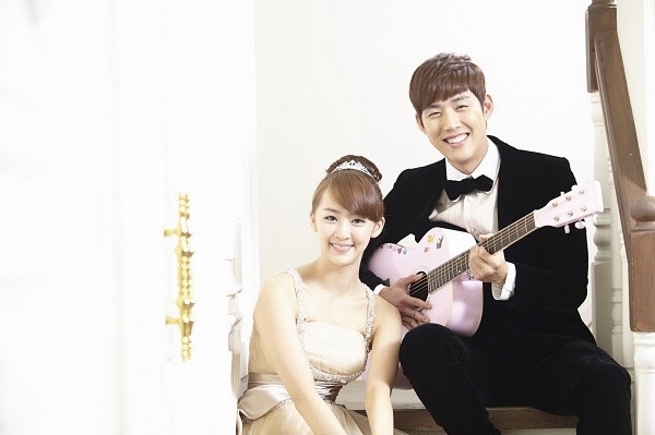 Phát sóng từ ngày 14/11 trên kênh D-Dramas lúc 19h hằng ngày, bộ phim Giai điệu tình yêu có sự tham gia của Kim Da Som (SISTAR), Baek Sung Hyun, Kim Hyung Joon (SS501)…