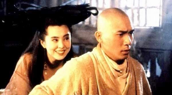 Hình ảnh hòa thượng Thập Phương do Lương Triều Vỹ thể hiện không chỉ quyến rũ ma nữ Tiểu Trác (Vương Tổ Hiền đóng), mà còn khiến nhiều khán giả nữ mất ngủ khi xem bộ phim Thiện nữ u hồn - đạo đạo đạo (1991).