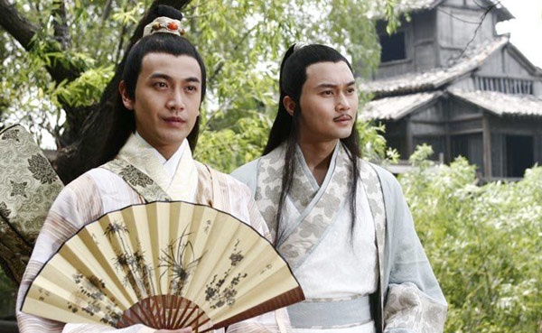 Năm 2007, 2 diễn viên mang họ Trương - Trương Trí Lâm (Hong Kong) và Trương Trí Nghiêu (Đài Loan) cùng đóng chung bộ phim Sở Lưu Hương tân truyện. Mặc dù nhân vật Hoa Mãn Lâu chỉ là vai thứ chính nhưng diễn xuất của Trương Trí Nghiêu có phần “vượt mặt” nhân vật chính Sở Lưu Hương của Trương Trí Lâm. 