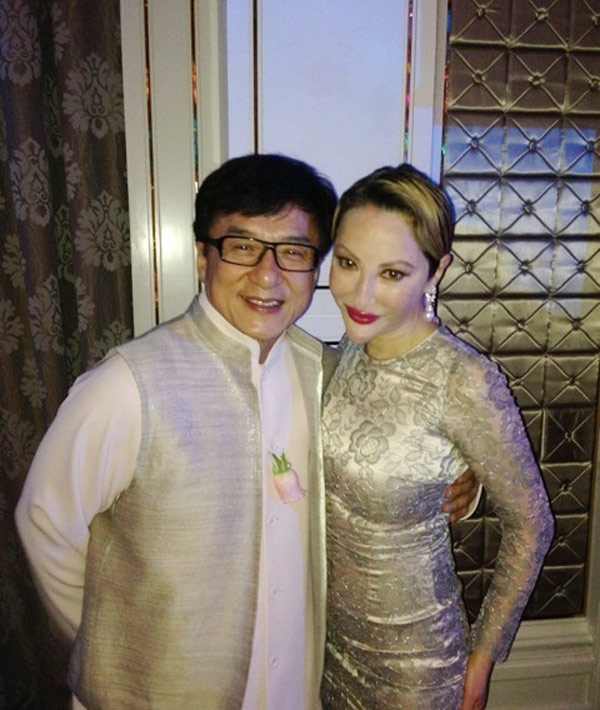 Tiết Chỉ Luân và Thành Long.