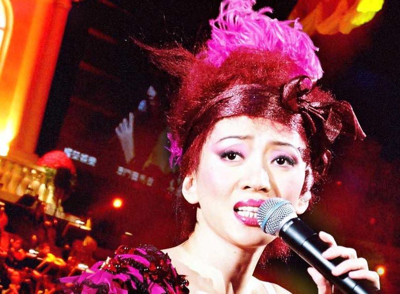 4 ca si Hoa ngu doan menh khien fan tiec nuoi hinh anh