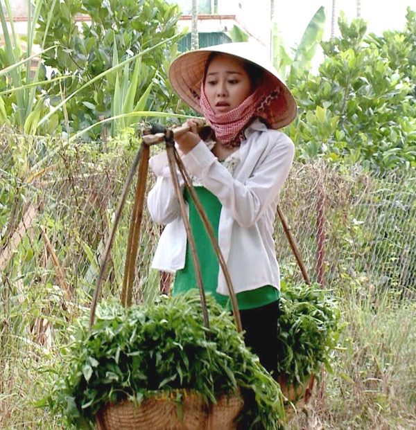 Từ một cô gái quê...