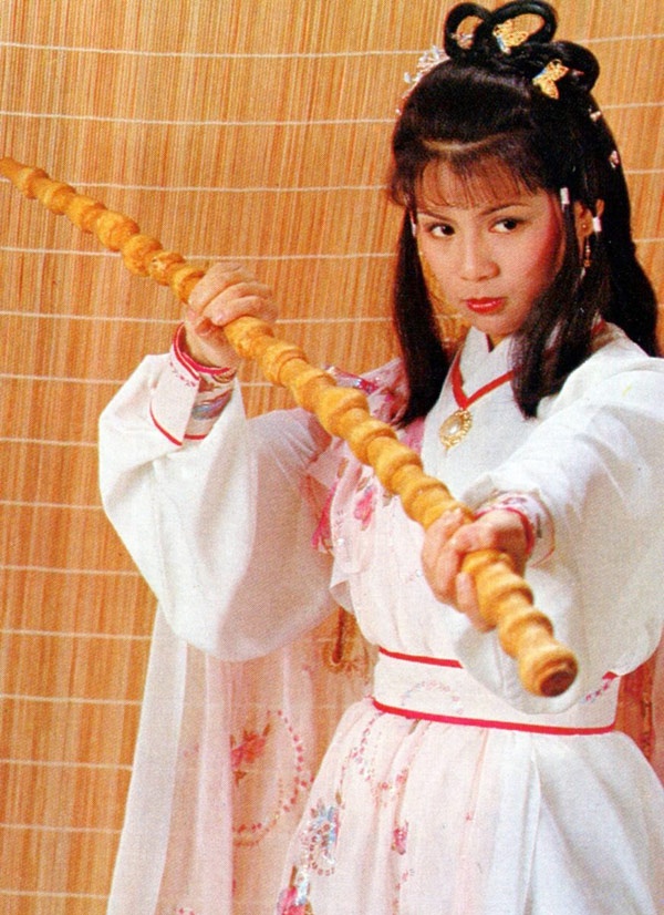 Cái chết trẻ của Ông Mỹ Linh đã khiến nhân vật Hoàng Dung trong Anh hùng xạ điêu 1983 trở thành kinh điển, không một nữ diễn viên nào khác có thể thay thế. Chính nhà văn Kim Dung cũng có lần công nhận mỹ nhân vắn số này đã thể hiện rất sinh động hình ảnh Tiểu đông tà như những miêu tả trên trang sách.