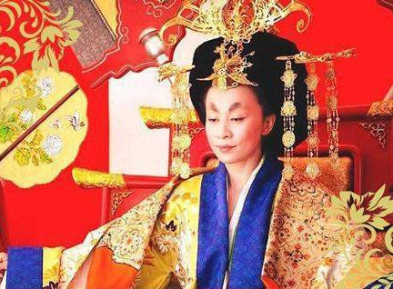 Vo Tac Thien tren man anh: Nguoi duoc tung ho, ke bi nem da hinh anh