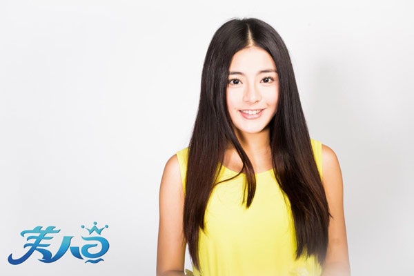 Hứa Nhã Đình hiện là người mẫu - diễn viên đang được chú ý ở Hong Kong.