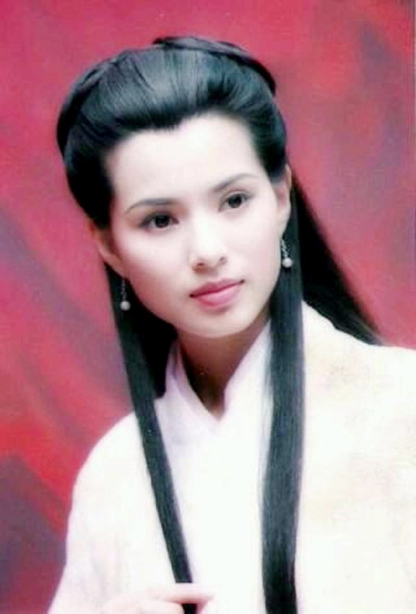 Những vất vả của Lý Nhược Đồng đã được đền bù xứng đáng khi bộ phim Thần điêu đại hiệp 1995 phát sóng. Mặc dù lúc đầu vẫn bị so sánh với đàn chị Trần Ngọc Liên nhưng càng về sau, Tiểu Long Nữ do cô đảm nhận càng nổi bật và trở thành hình ảnh tiêu biểu nhất trong số những diễn viên cùng thể hiện vai này.