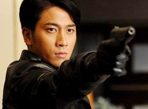 4 vai canh sat don tim fan nu cua Ngo Trac Hy hinh anh