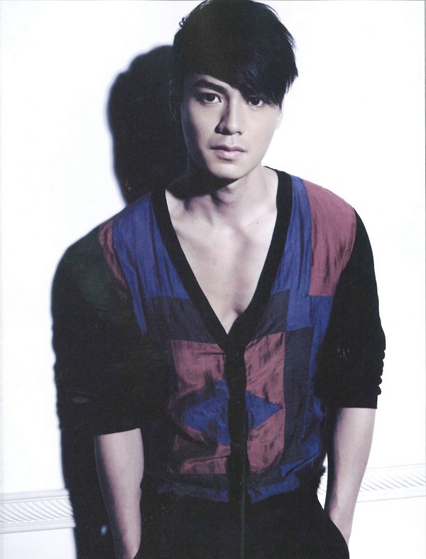 La Trọng Khiêm là gương mặt trẻ nổi lên nhanh nhất thời gian gần đây trên màn ảnh nhỏ Hong Kong. Sinh năm 1984, chàng trai sở hữu hình thể cơ bắp từng là cứu hộ viên, sau đó dự định thi lính cứu hỏa nhưng tình cờ được phát hiện đã rẽ ngang vào phim trường.