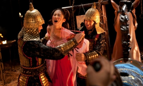 Lam Yến bị vùi dập trong bộ phim cấp ba 3D Nhục Bồ Đoàn.