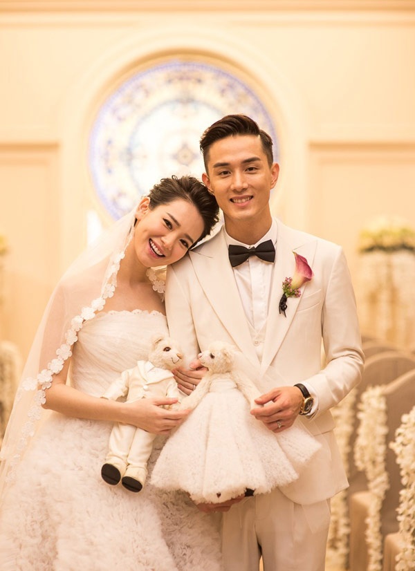 Ngày 8/9, Thích Vy - nữ diễn viên của phim Mỹ nhân tâm kế đã sán đôi cùng nam diễn viên Hàn Quốc Lee Seung Hyun bước chân vào một thánh đường nhỏ ở Las Vegas (Mỹ) thực hiện nghi thức hôn phối.