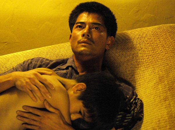 Quách Phú Thành chia sẻ, nhân vật trong Phụ tử (2006) là một ông bố có tính khí kỳ quặc, lầm lì, phim quay xong cả tháng nhưng anh vẫn không sao trở về trạng thái bình thường. Từ một người vui vẻ, hài hước, người ta phát hiện anh thay đổi hoàn toàn, ít nói và hay suy tư, phải nhờ đến bác sĩ tâm lý chữa trị.